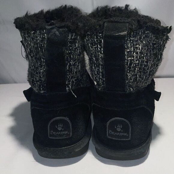 Bearpaw boots 🥾 🐻 - Picture 3 of 9